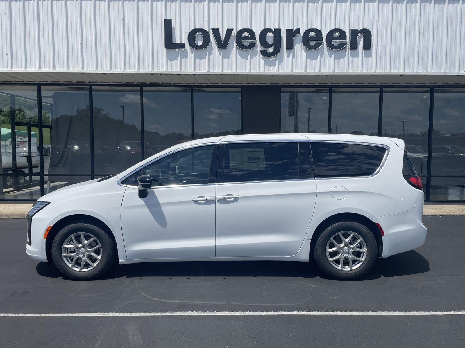 2027 Chrysler Pacifica PACIFICA SELECT in Bright White Clear-Coat Exterior Paint — front three-quarter view